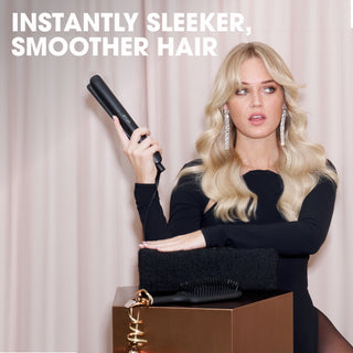 GHD Gold Hair Straightener Festive Gift Set In Black (Worth £256.50)